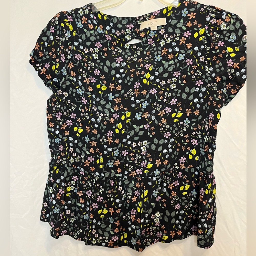 LOFT floral peplum top, size Medium